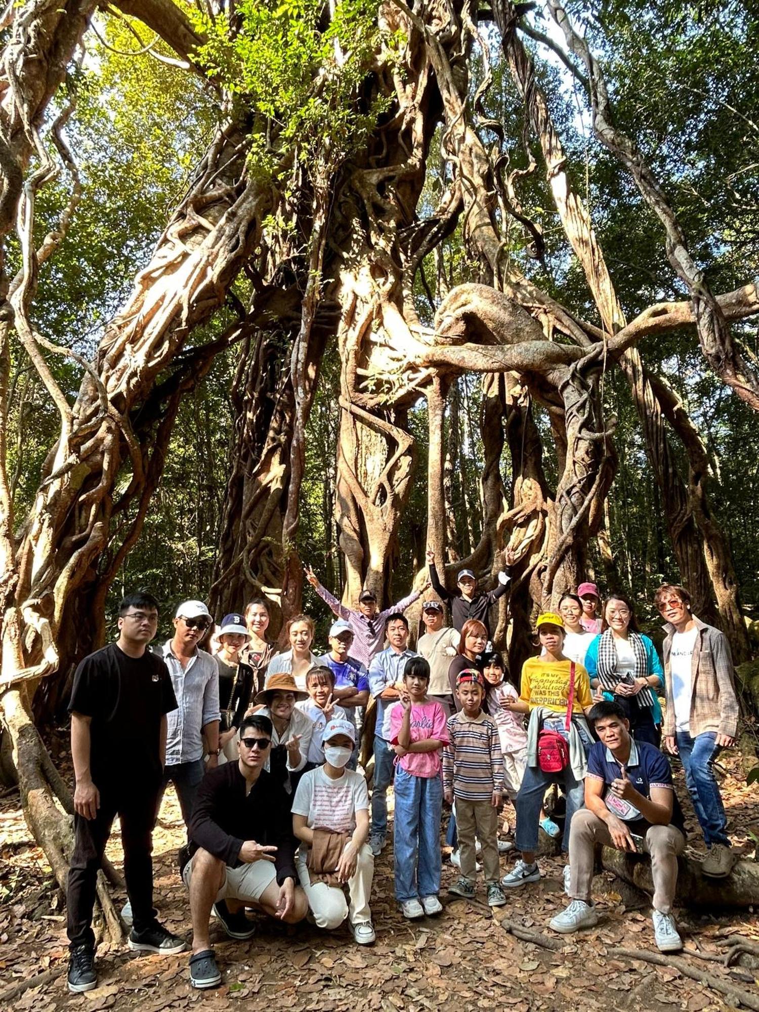 Lava Rock Viet Nam Lodge Anhfly Resort Nam Cat Tien Exterior foto