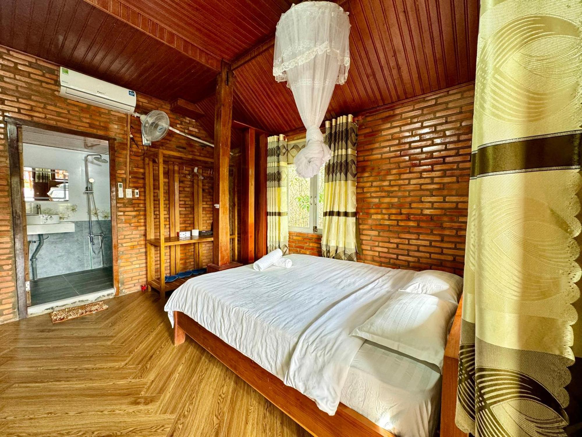 Lava Rock Viet Nam Lodge Anhfly Resort Nam Cat Tien Exterior foto