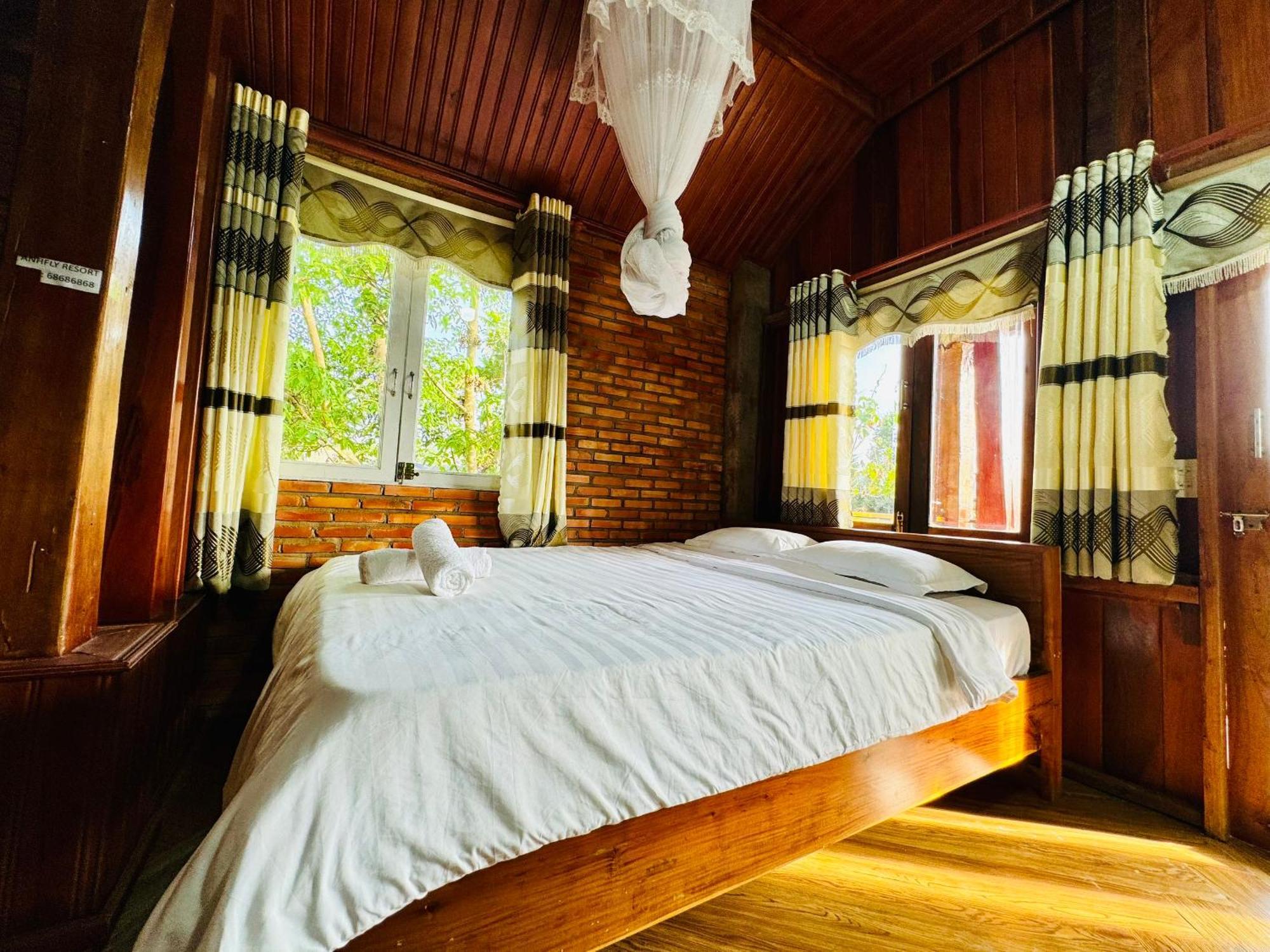 Lava Rock Viet Nam Lodge Anhfly Resort Nam Cat Tien Exterior foto