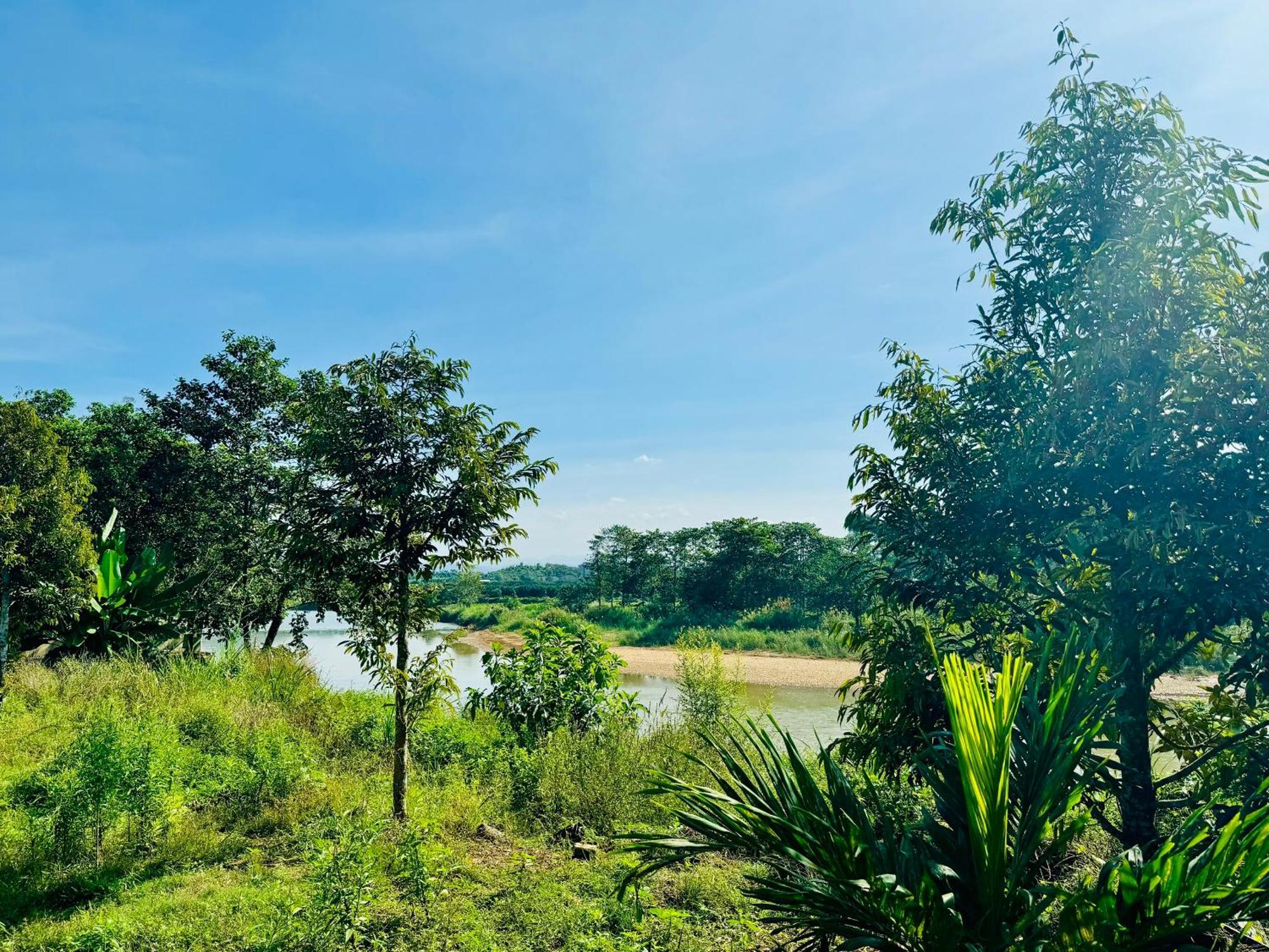 Lava Rock Viet Nam Lodge Anhfly Resort Nam Cat Tien Exterior foto